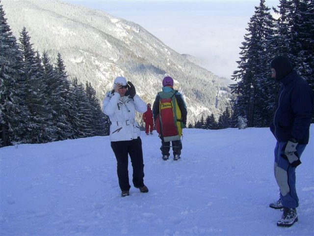 preveč megle,dol piha,mehak in globok sneg,idealni pogoji